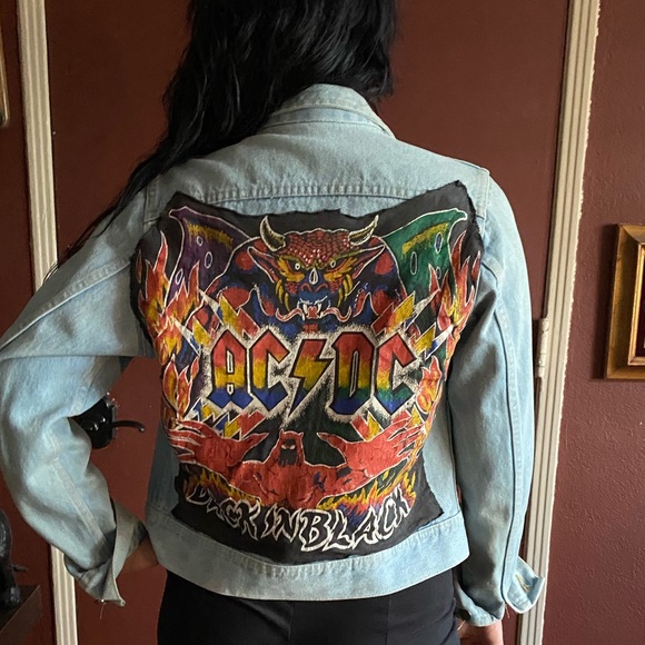 Vintage Jean Jacket with Vintage AC/DC patch⚡️ - Picture 1 of 5